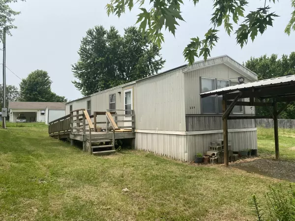 Stockton, MO 65785,309 S Chestnut ST