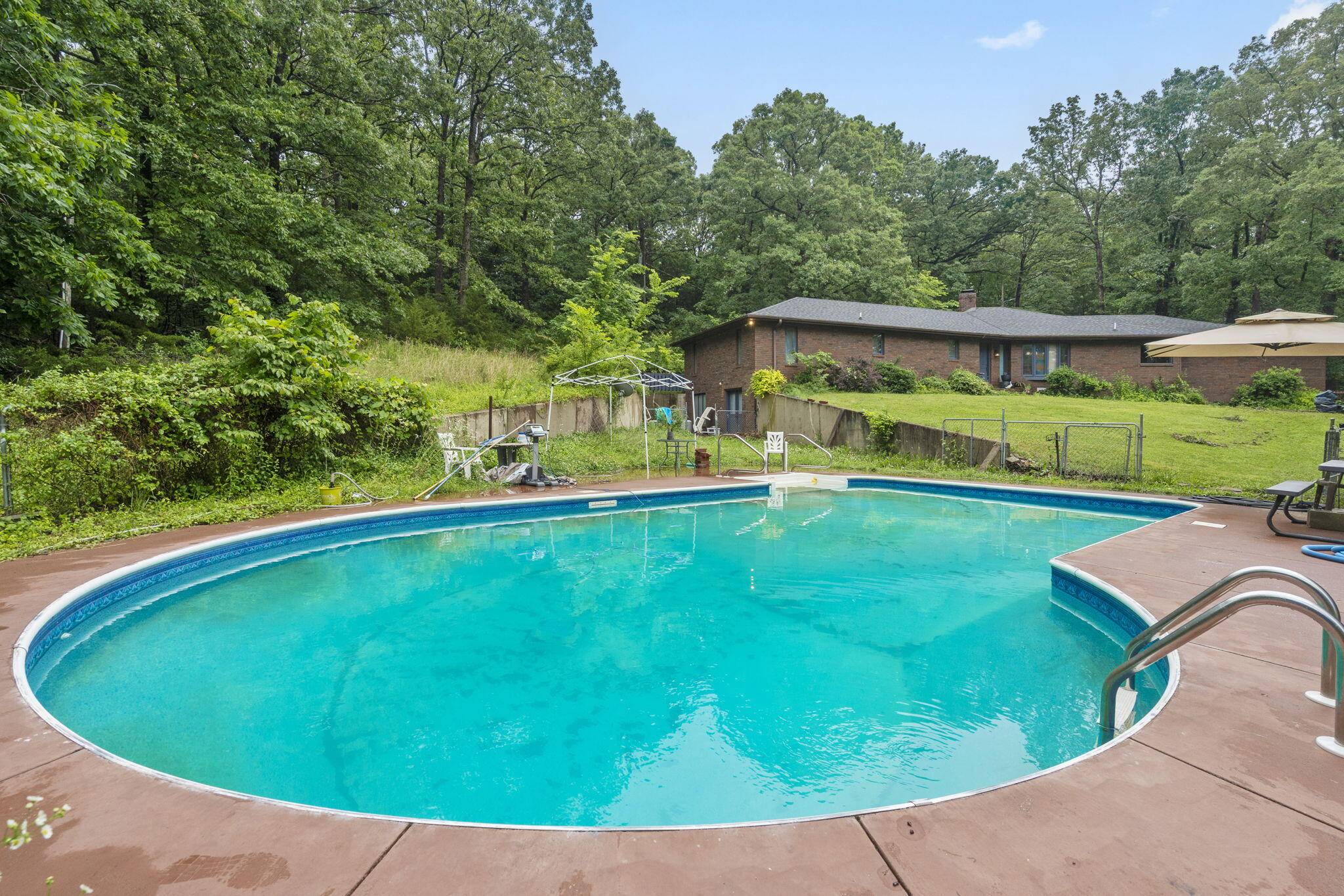 Marshfield, MO 65706,401 Honeysuckle DR