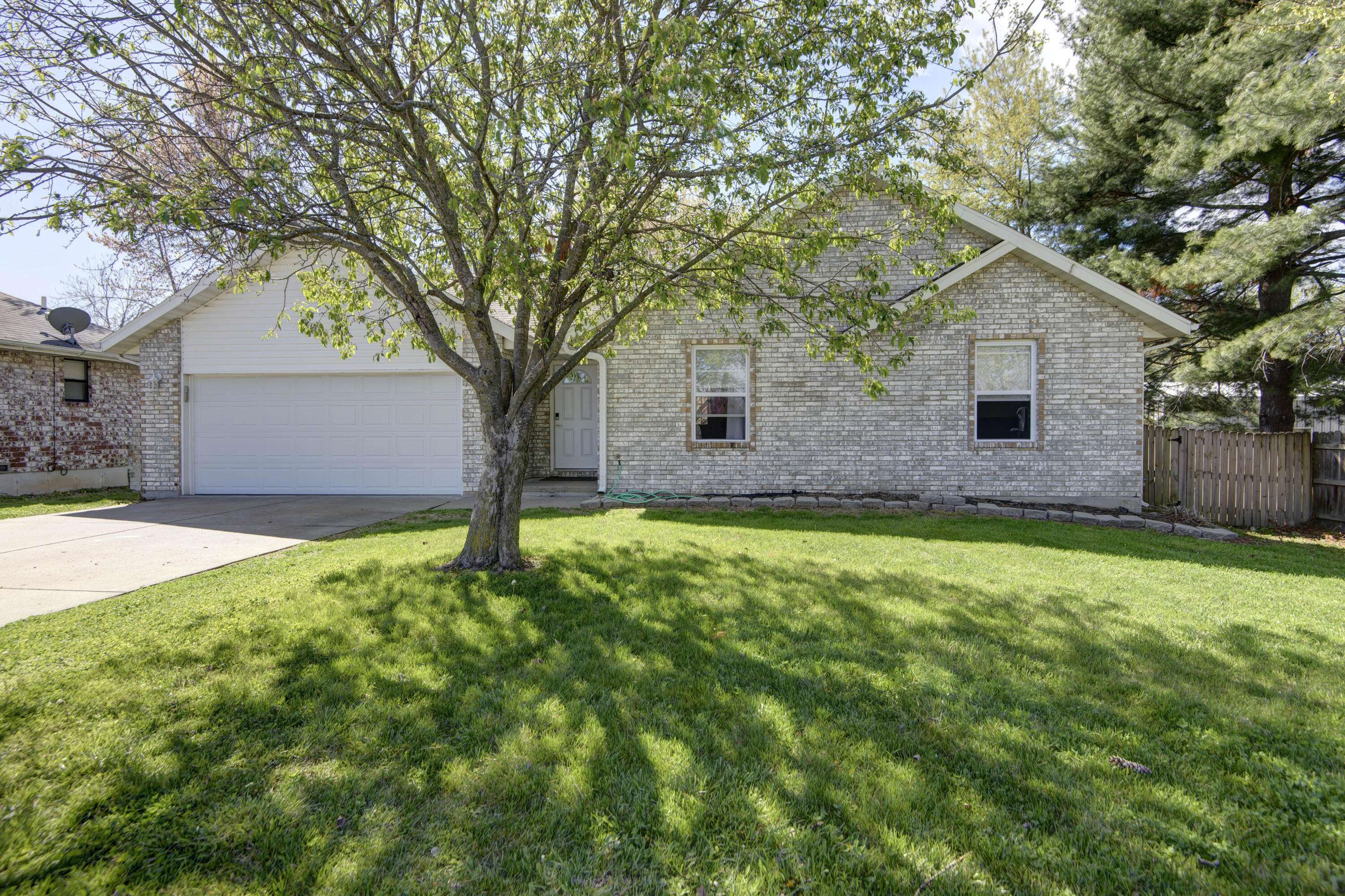 Nixa, MO 65714,201 S Poplar CT