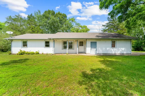 343 Echo ST, Shell Knob, MO 65747