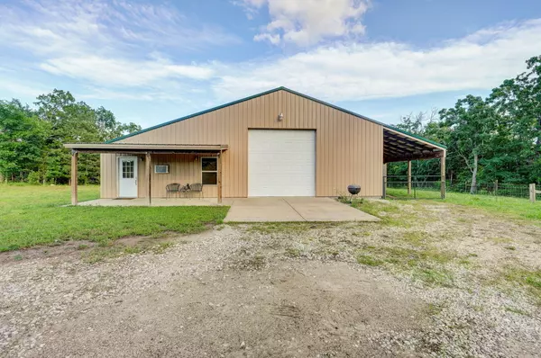 Cape Fair, MO 65624,123 Fossil Cove RD