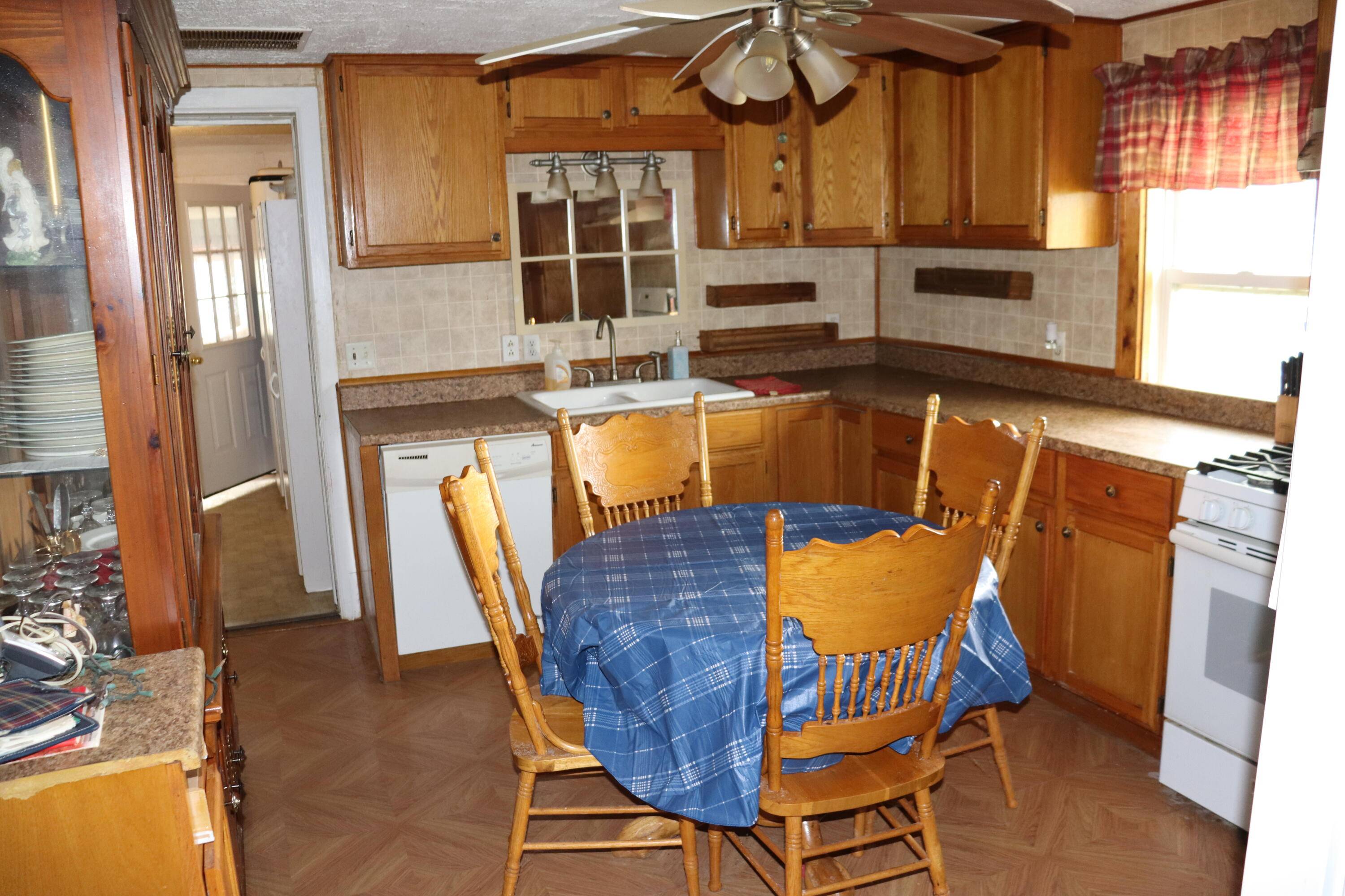 Seymour, MO 65746,4317 P RD