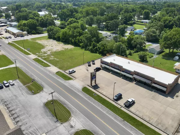 Bolivar, MO 65613,1302 W Broadway ST