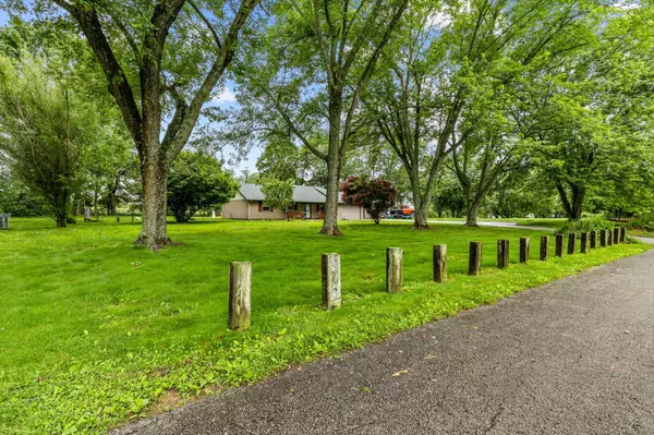 Sparta, MO 65753,206 Plum ST