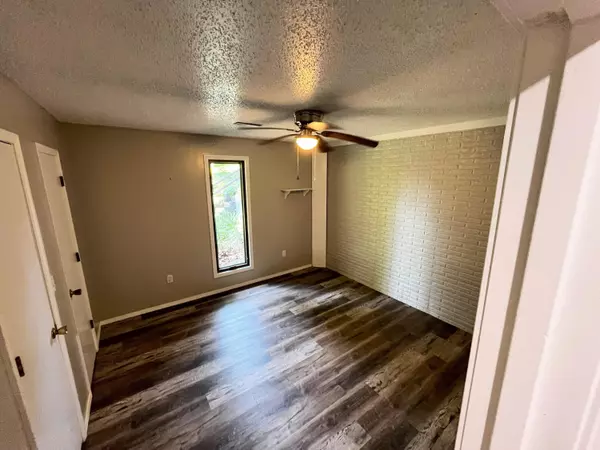 Cassville, MO 65625,1605 Chappell DR