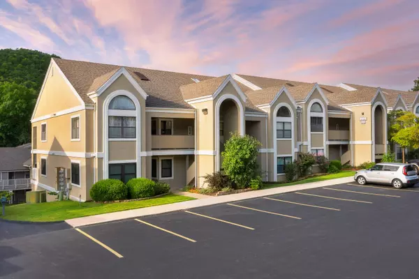 Branson, MO 65616,344 Wimbledon DR #7