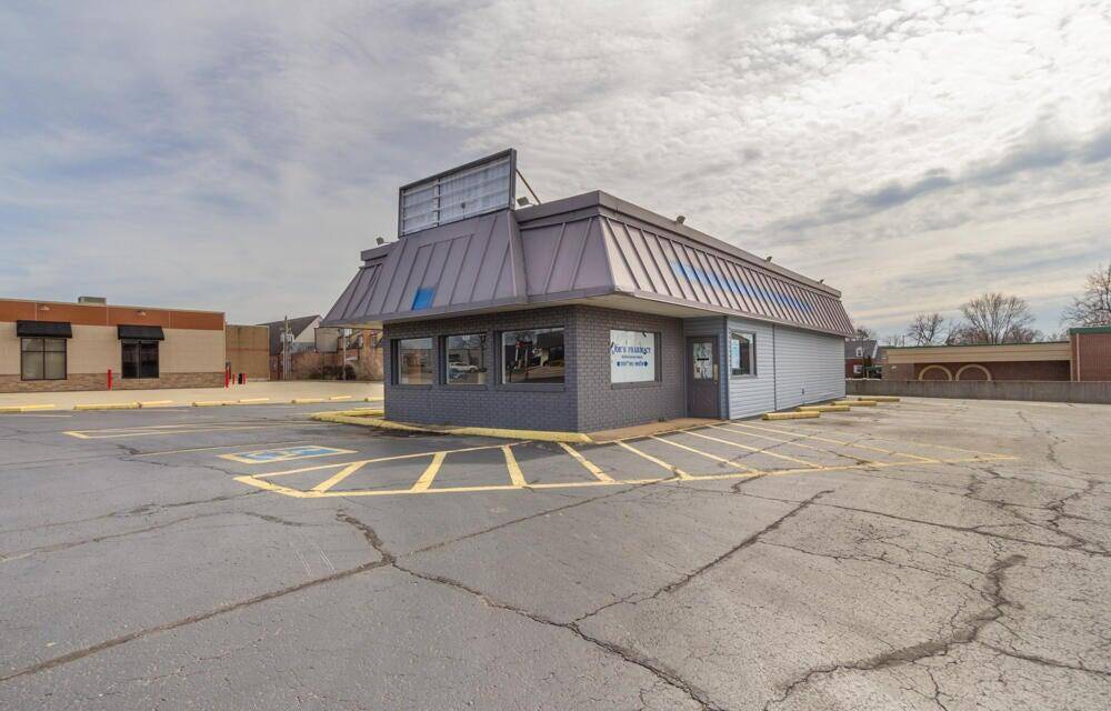 489 S Jefferson Ave AVE, Lebanon, MO 65536