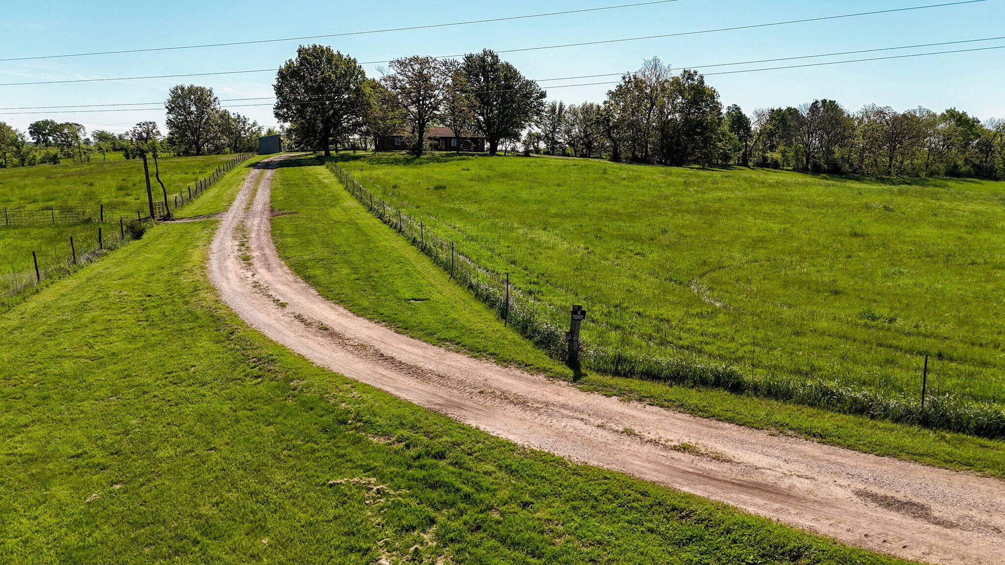 Walnut Grove, MO 65770,8610 N Farm Road 53