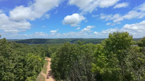 000 +/- 10 Acres Cr 556, Tecumseh, MO 65760