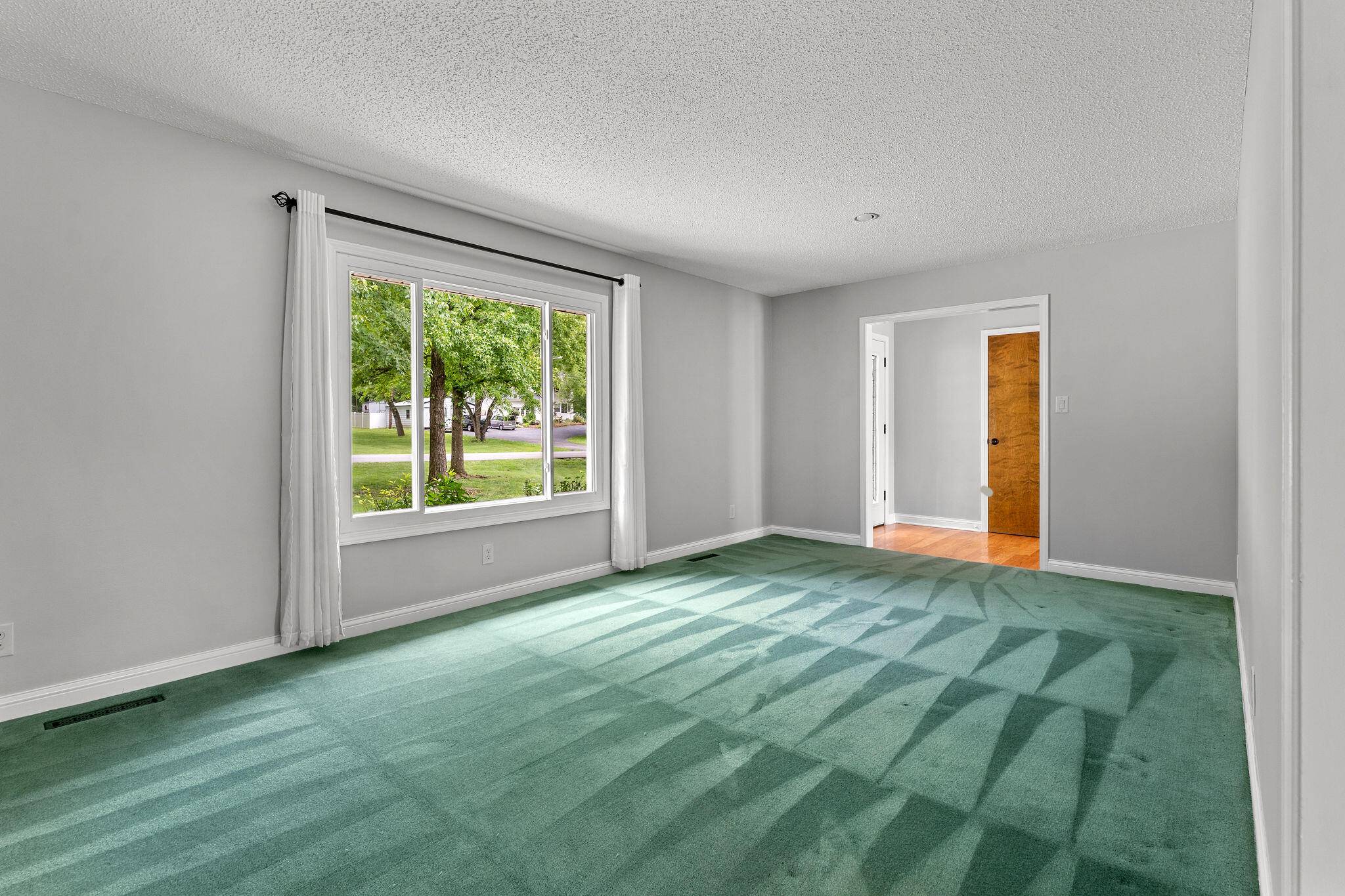 Springfield, MO 65804,5465 S Woodcliffe DR