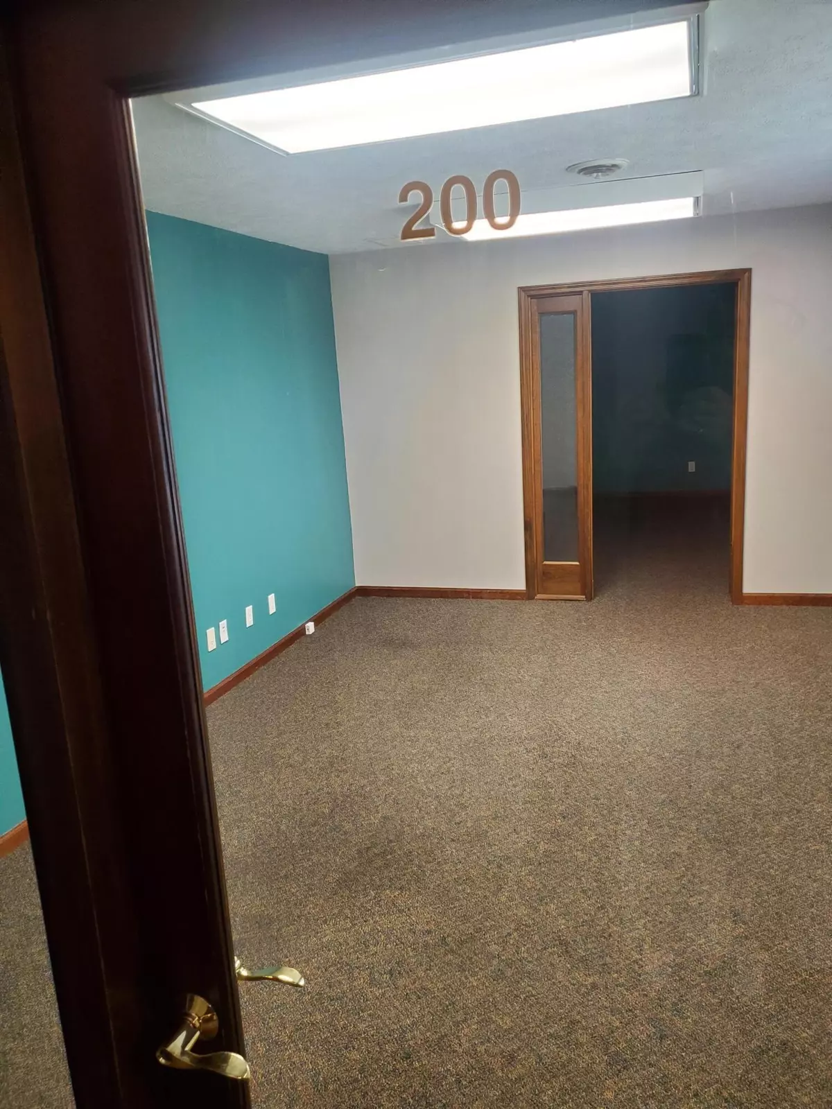 Nixa, MO 65714,307 S West ST #200