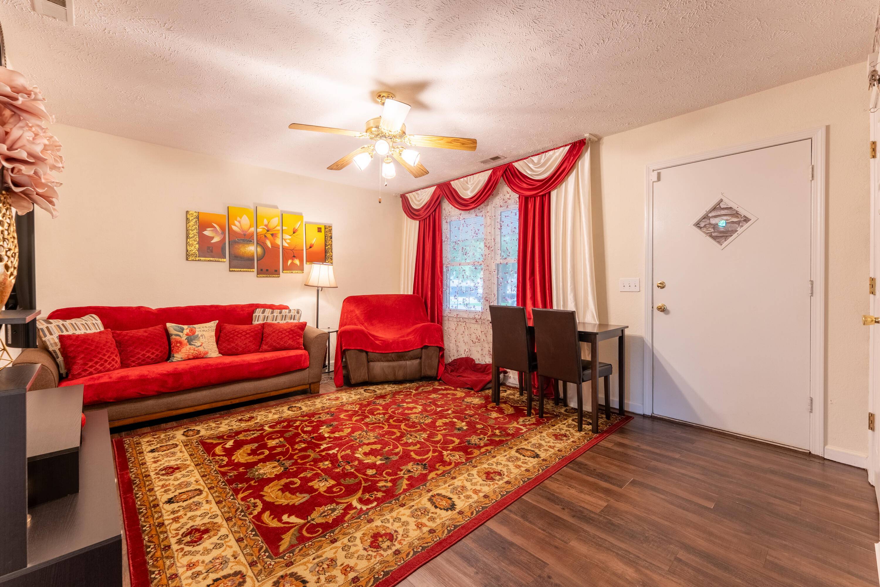 Bolivar, MO 65613,1031 S Birum AVE