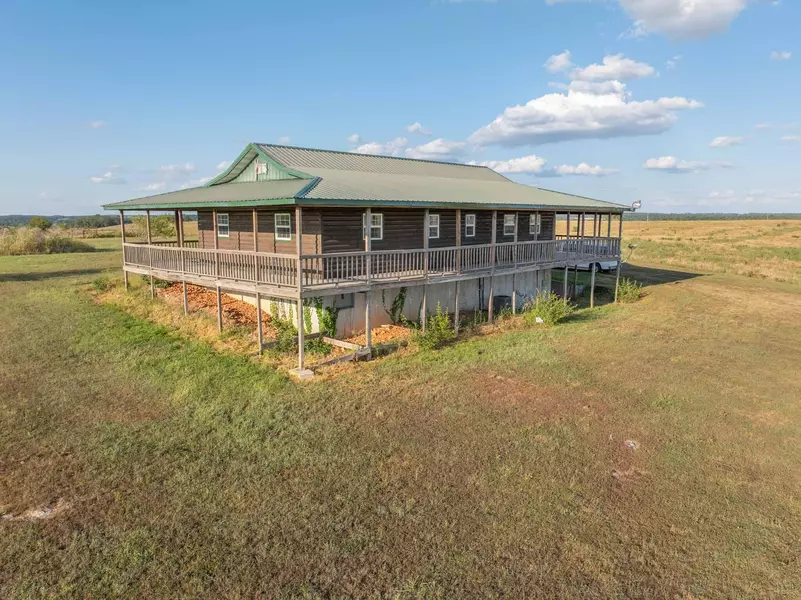 15608 Lawrence 2007, Miller, MO 65707