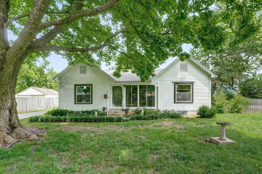 223 E Mill ST, Republic, MO 65738