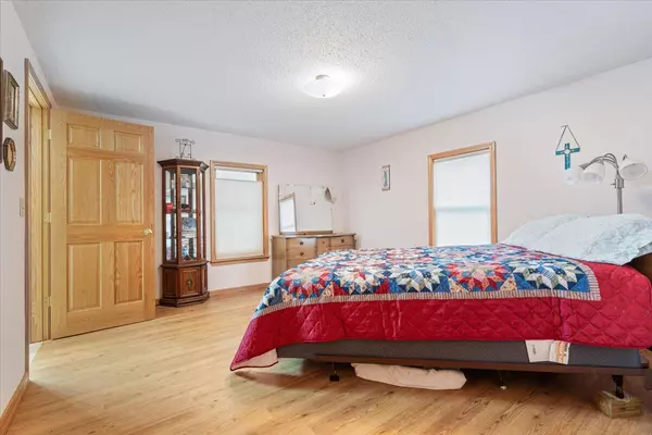 Anderson, MO 64831,112 Riverview DR