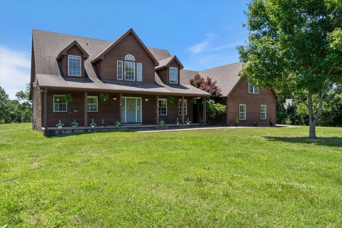 Washburn, MO 65772,2042 Greasy Creek LN
