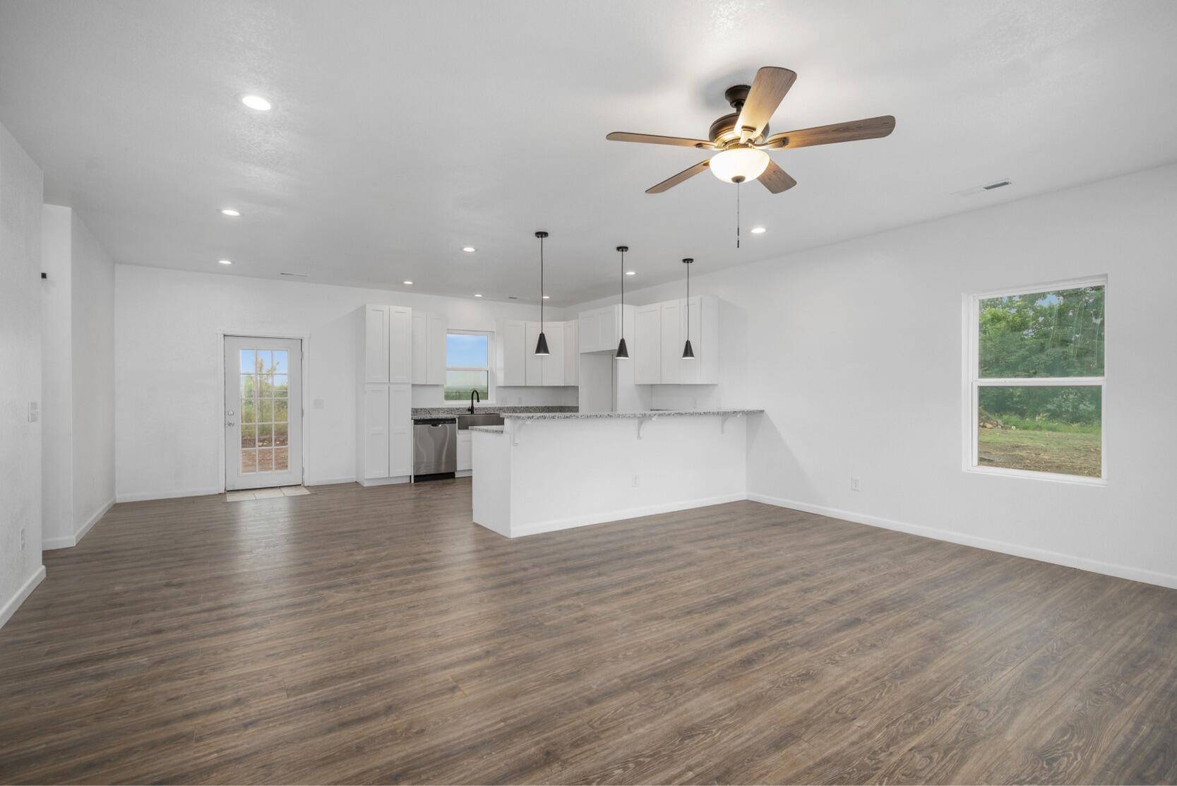 Carl Junction, MO 64834,503 Valley View Street