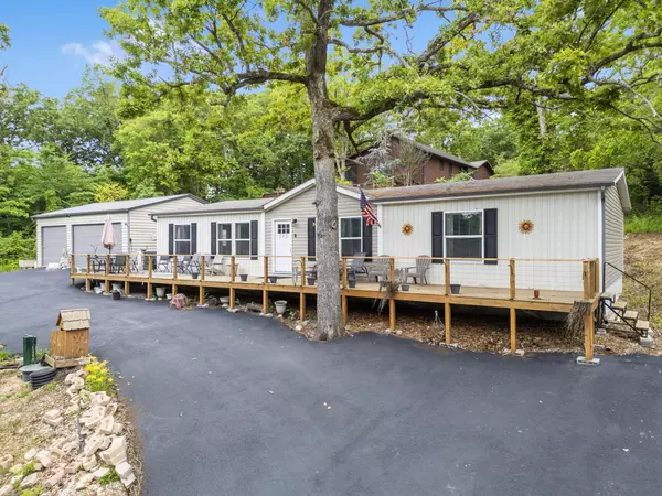 282 Scenic DR, Hollister, MO 65672
