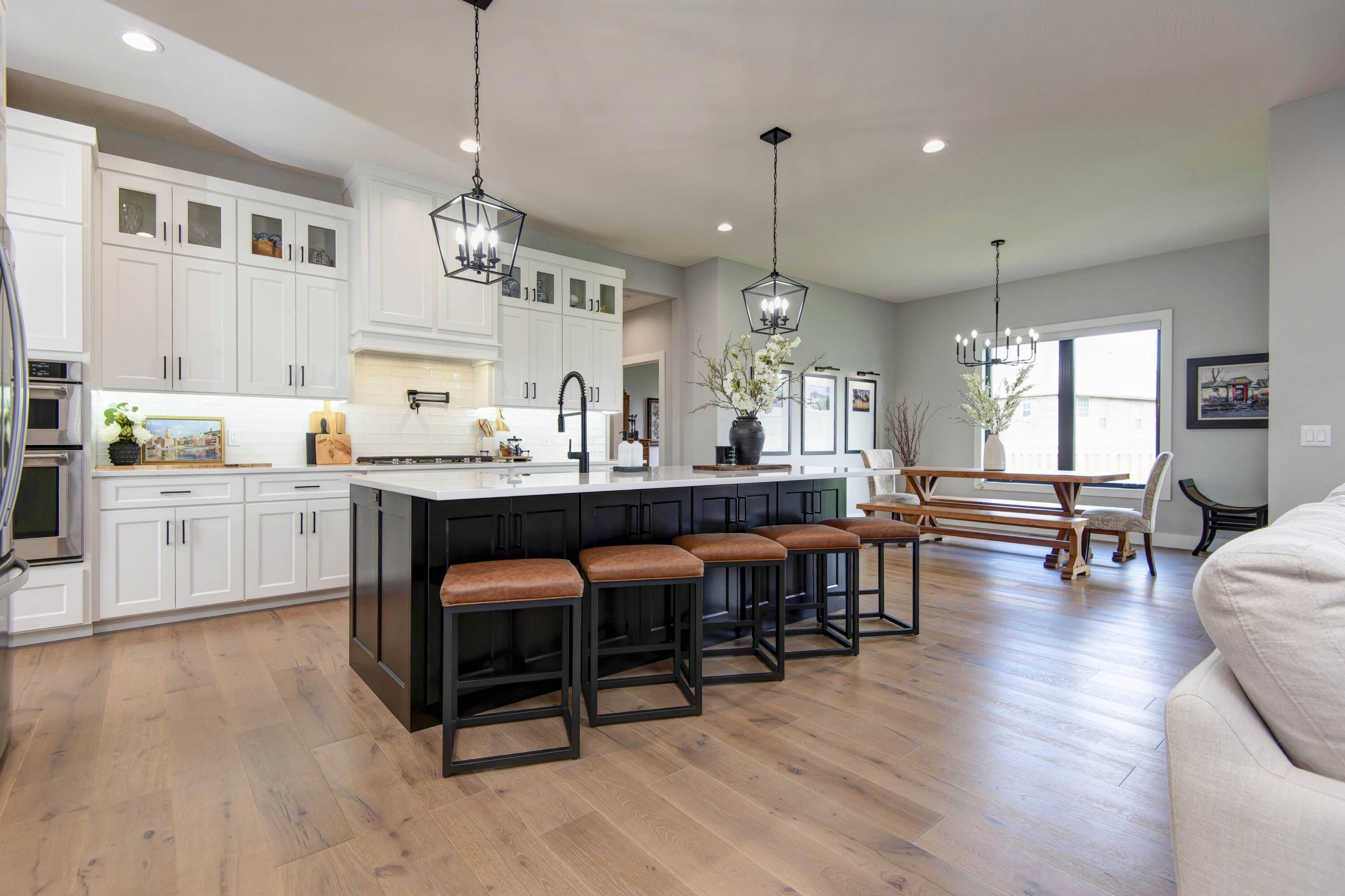 Springfield, MO 65802,1510 N Lake Edge DR
