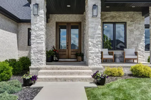 Springfield, MO 65802,1510 N Lake Edge DR