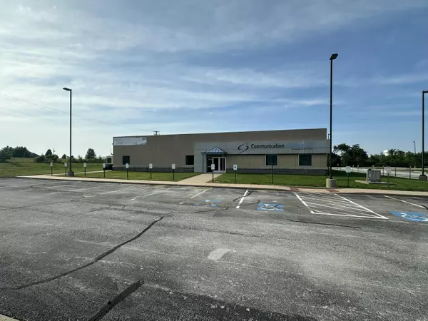 7603 E 32nd ST, Joplin, MO 64804