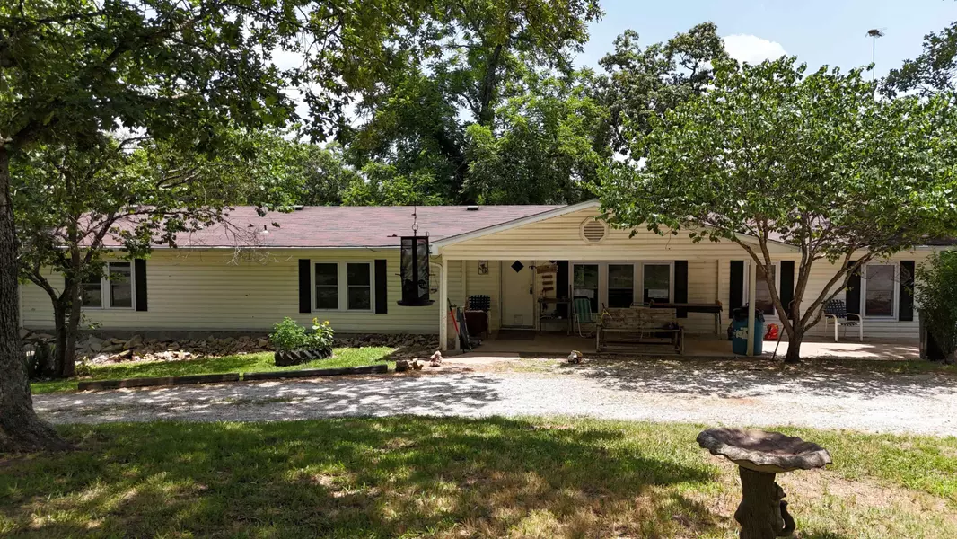 32773 State Hwy 86, Eagle Rock, MO 65641