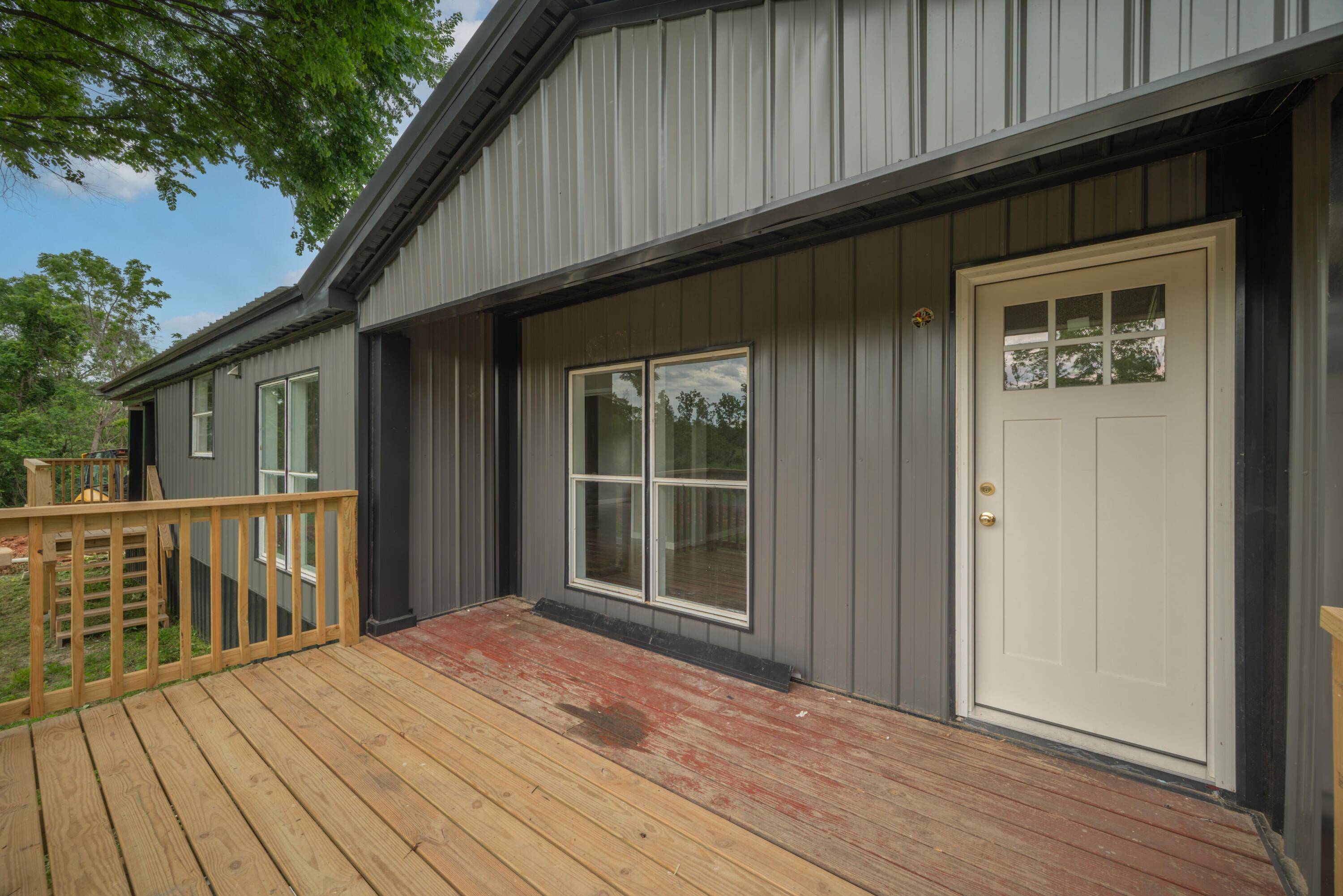 Cassville, MO 65625,16062 Farm Road 1115