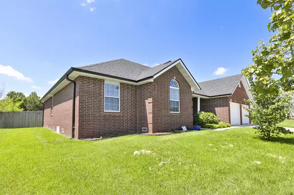 Marshfield, MO 65706,1020 Berkley DR