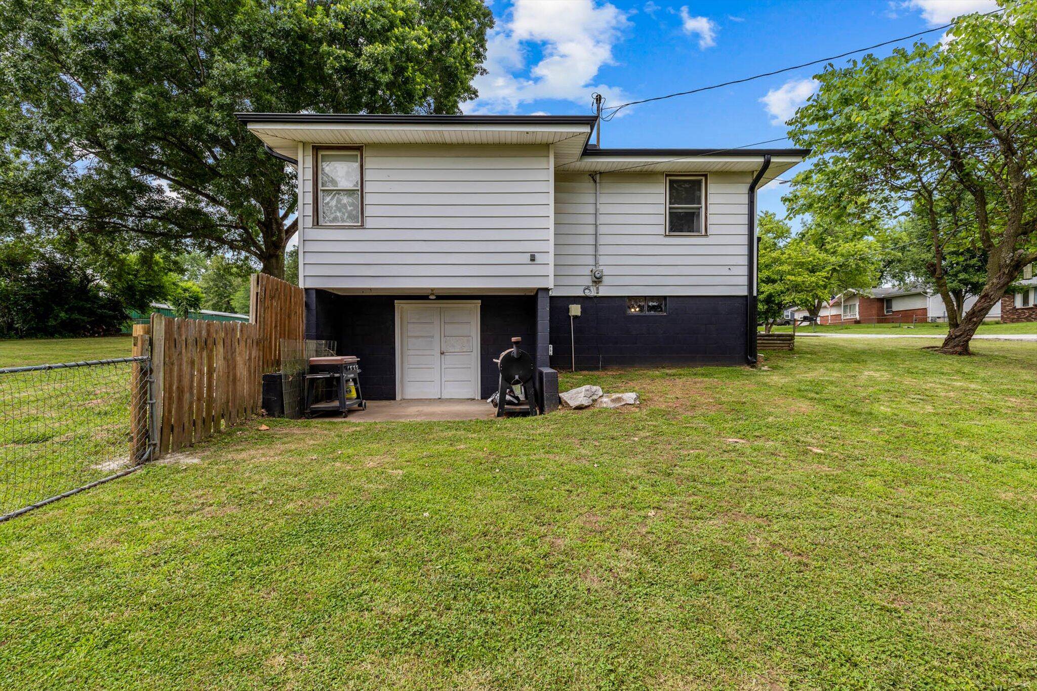 Nixa, MO 65714,419 Harrison ST