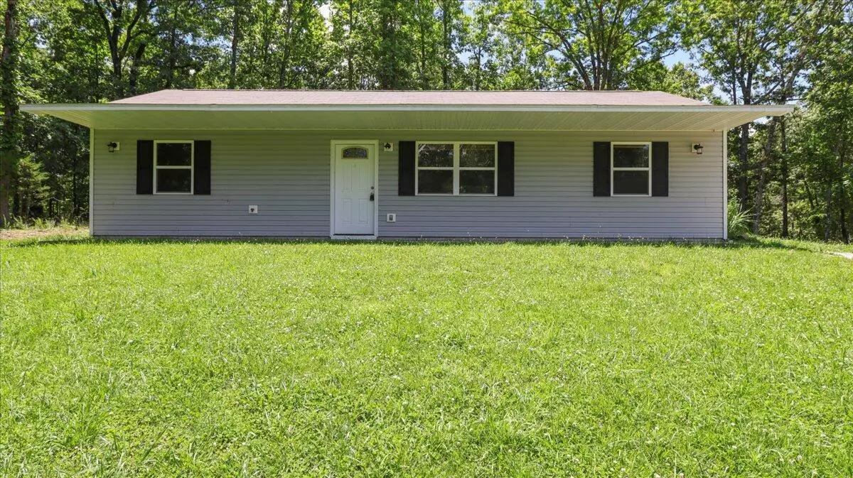 West Plains, MO 65775,8872 Private Road 6307