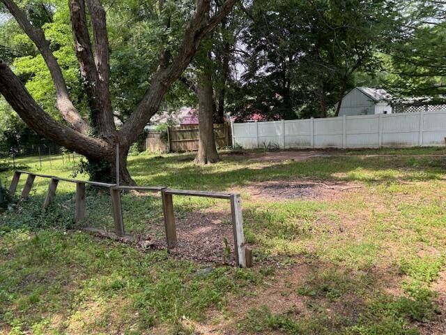 Bolivar, MO 65613,614 E Division ST