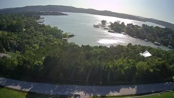 000 White Rockbluff DR, Branson West, MO 65737