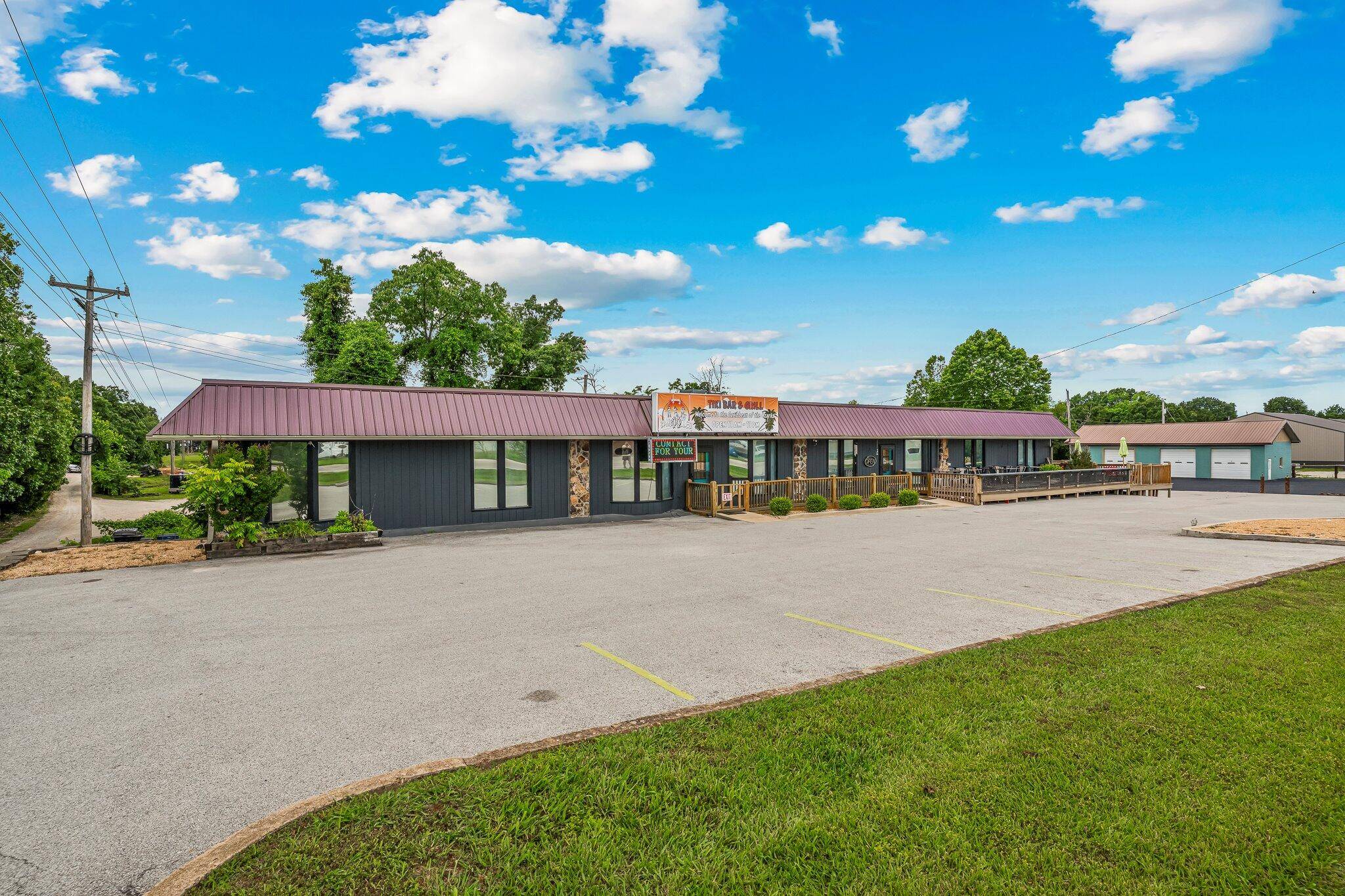 Reeds Spring, MO 65737,48 State Hwy Oo