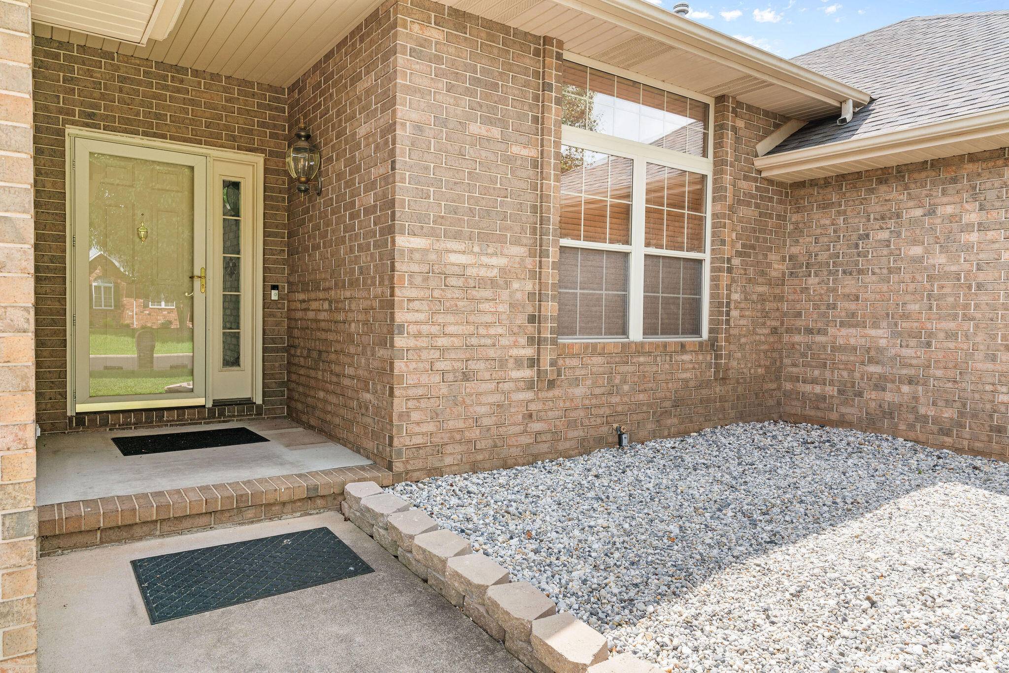 Nixa, MO 65714,604 N Ellen ST