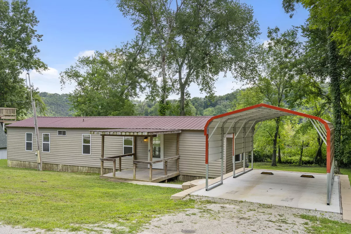 Rockaway Beach, MO 65740,154 Collins RD