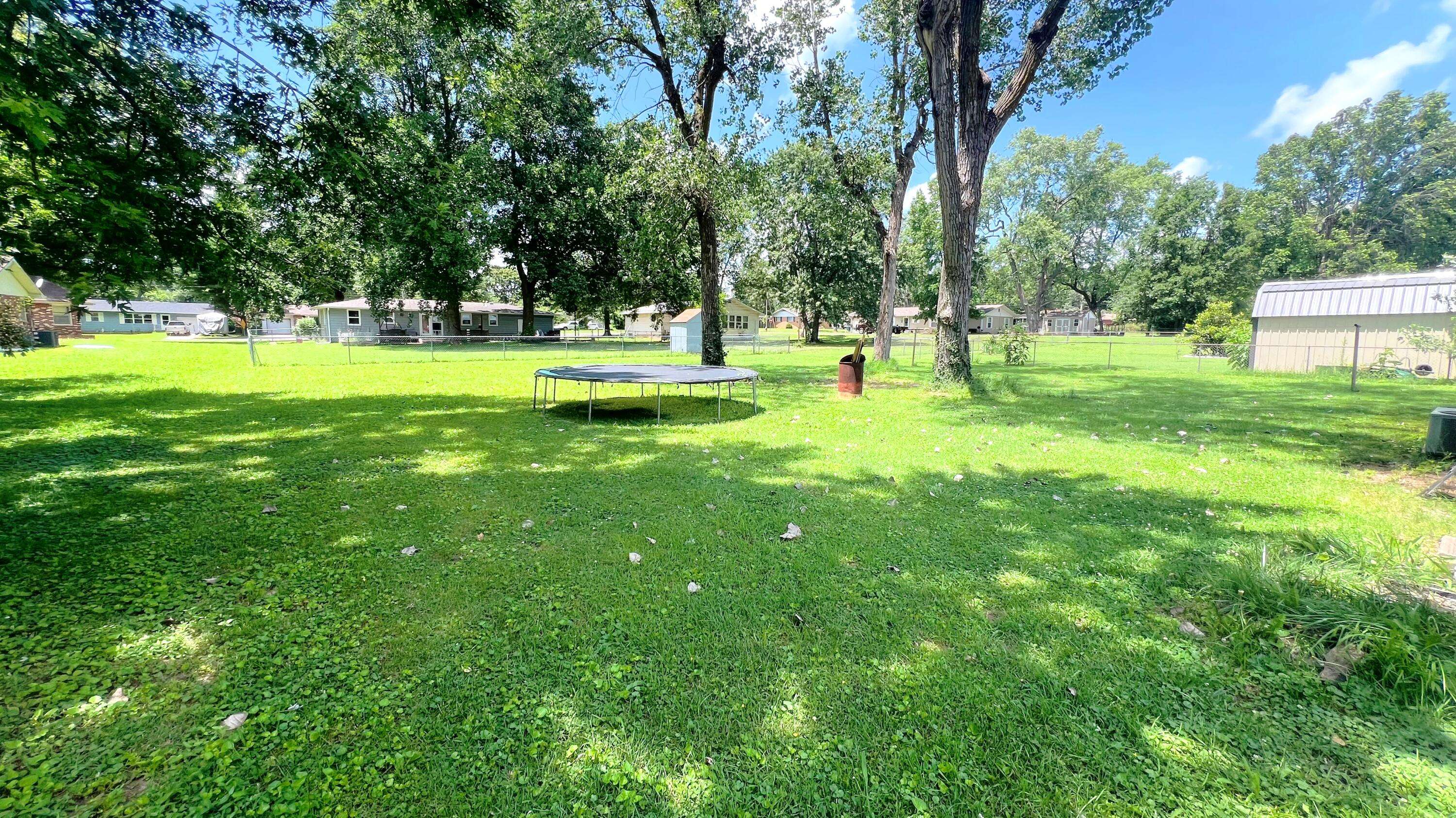 Monett, MO 65708,1214 7th ST
