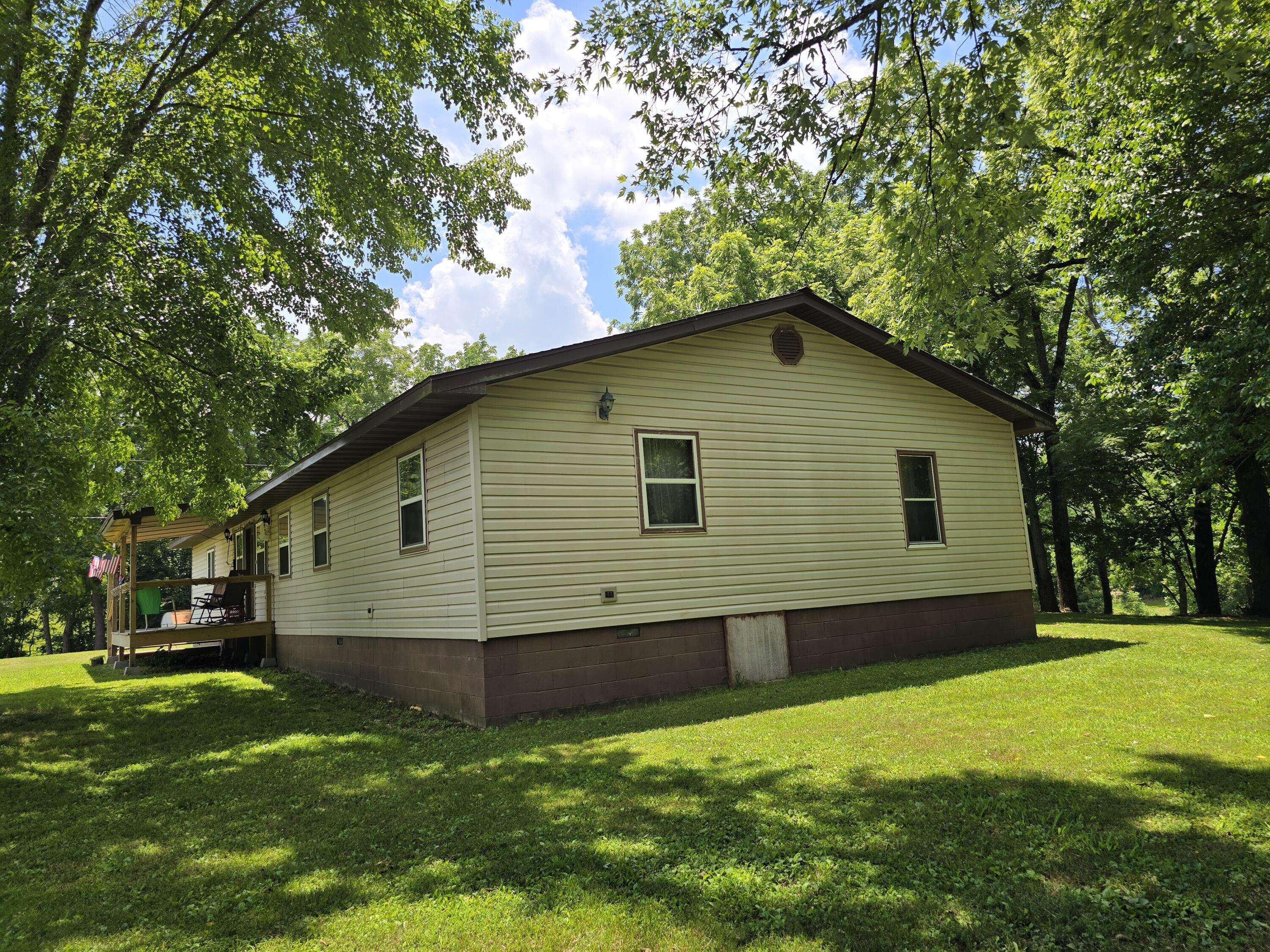 Thornfield, MO 65762,458 County Road 922