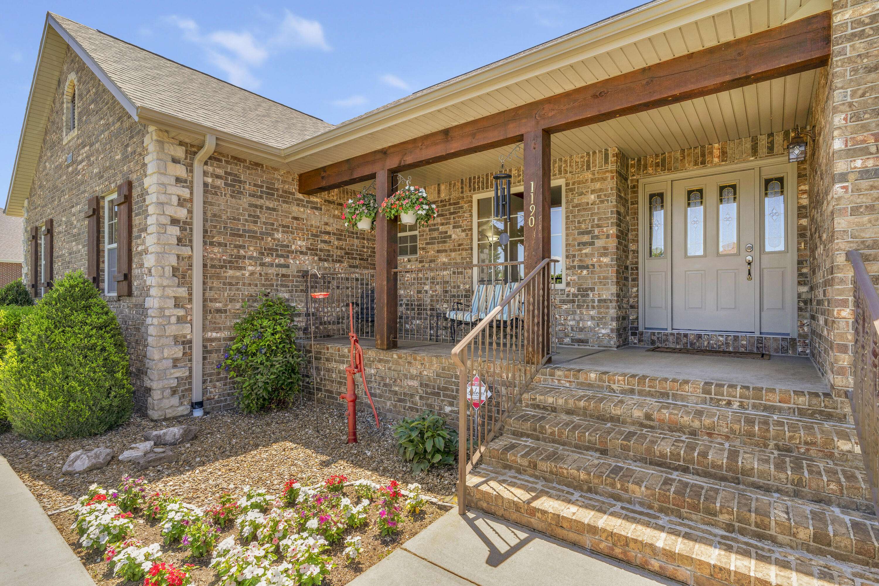 Springfield, MO 65803,1190 E Headley ST