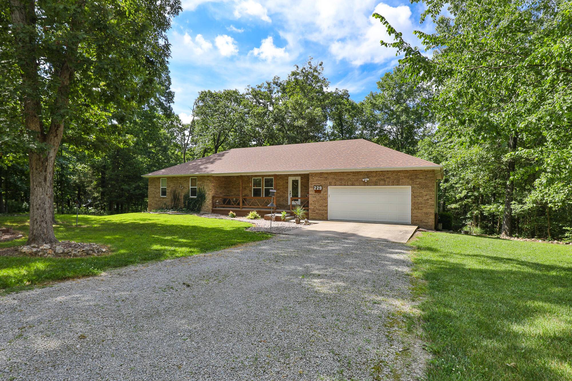 Marshfield, MO 65706,229 Valley Vista LN