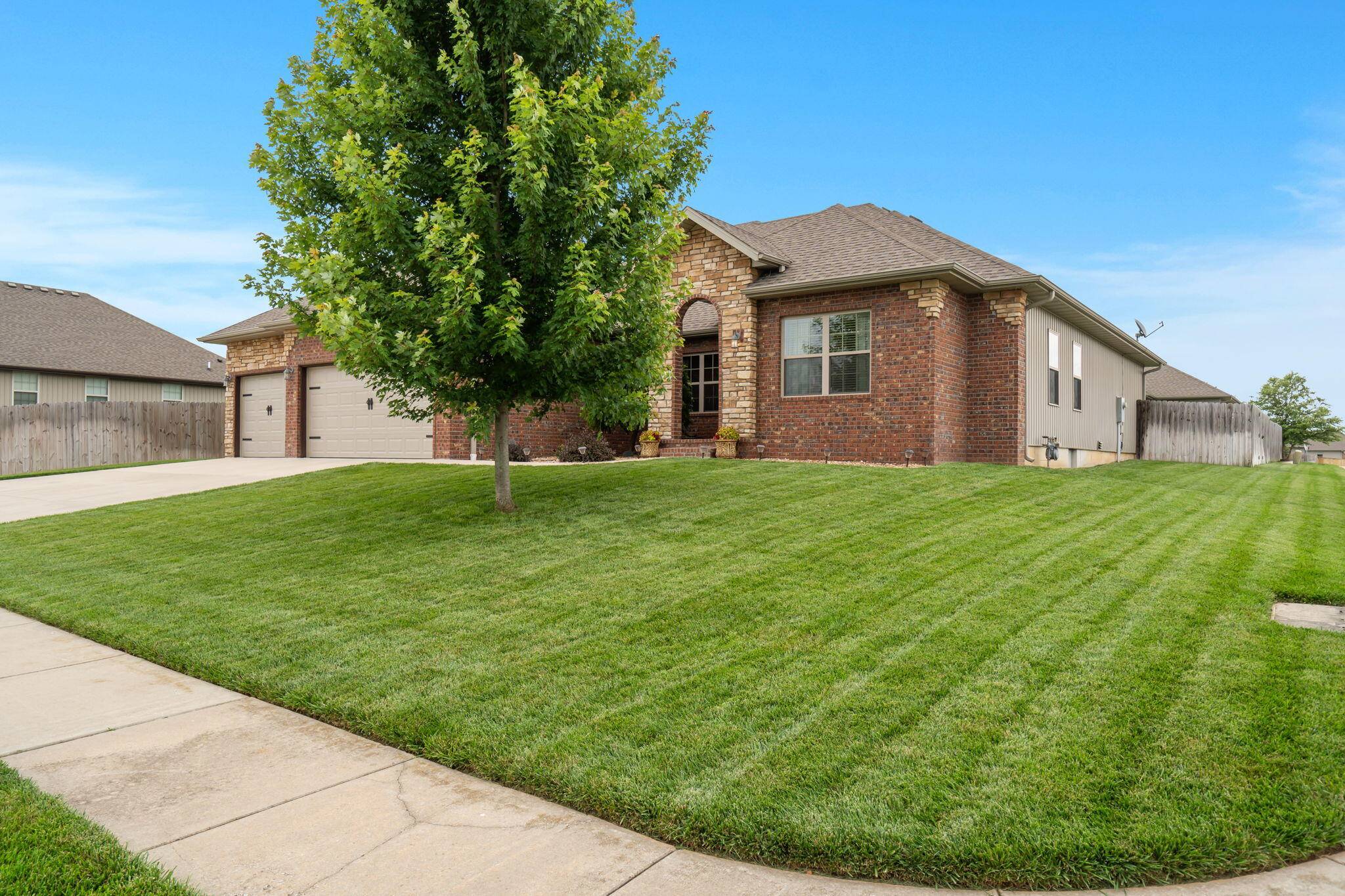 Nixa, MO 65714,656 N Maplewood Hills RD
