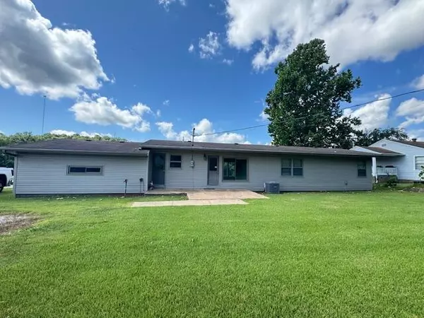 Gainesville, MO 65655,135 1st Street ST