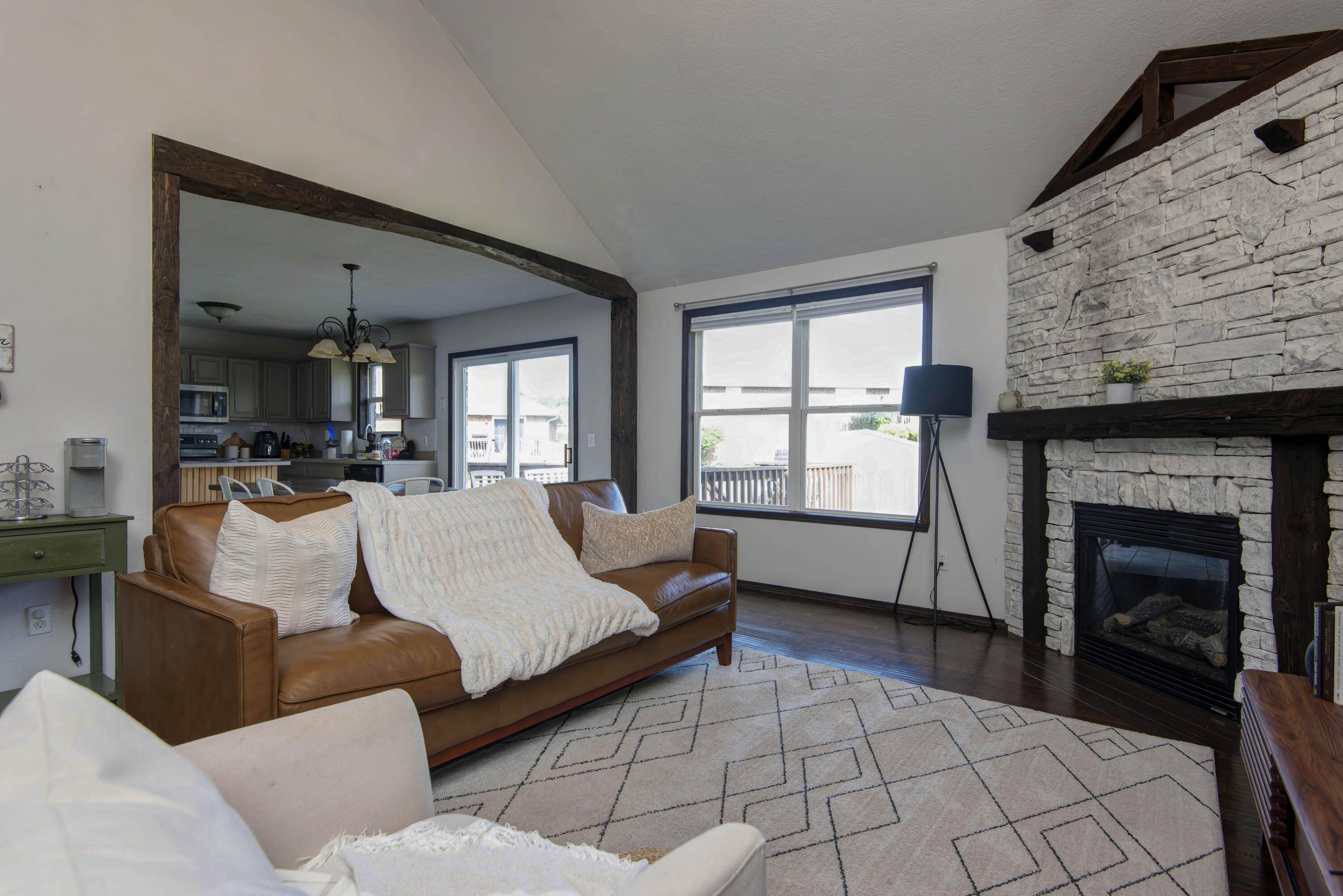 Ozark, MO 65721,1801 N 22nd ST