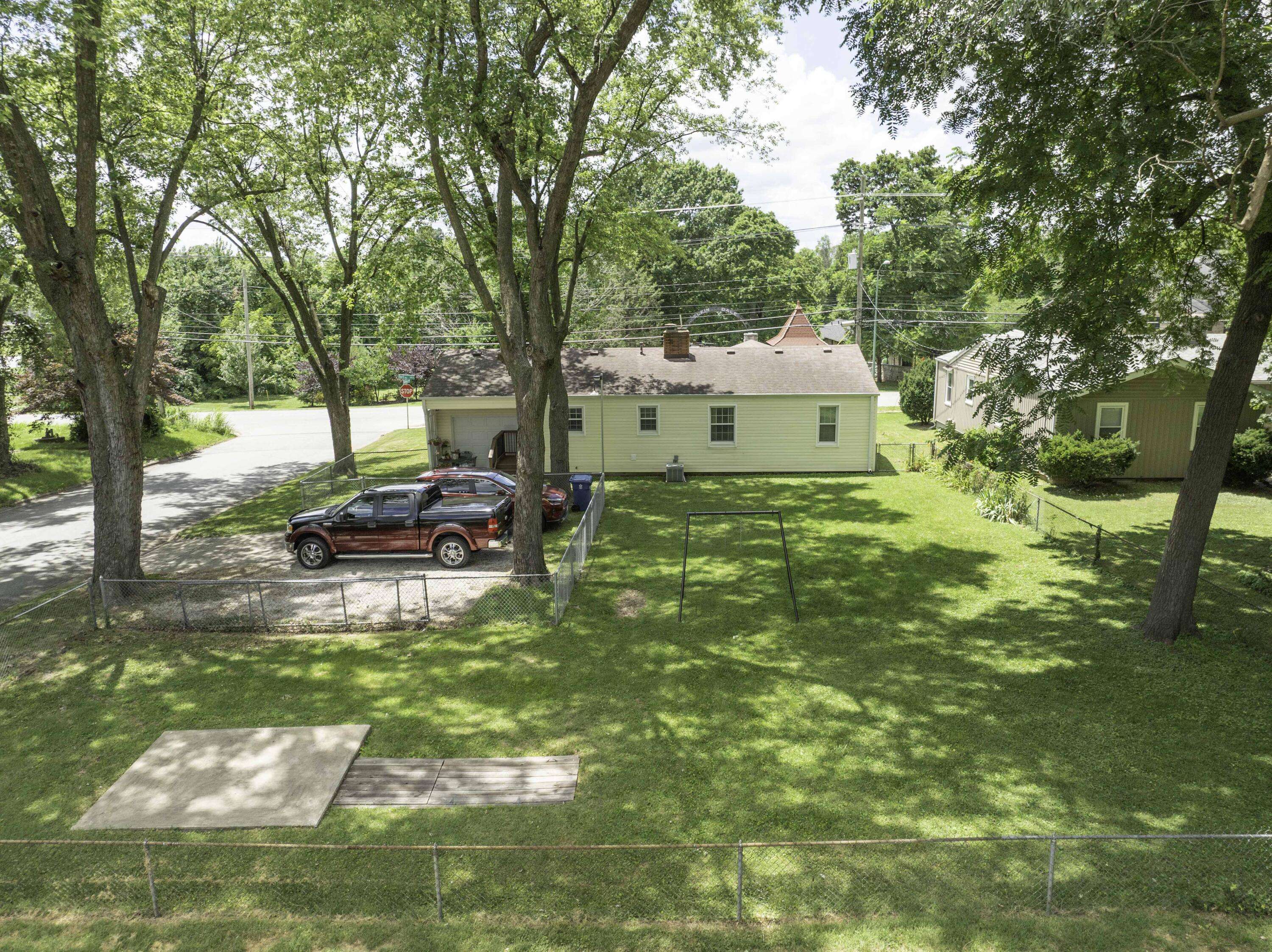 1650 S Fort AVE, Springfield, MO 65807