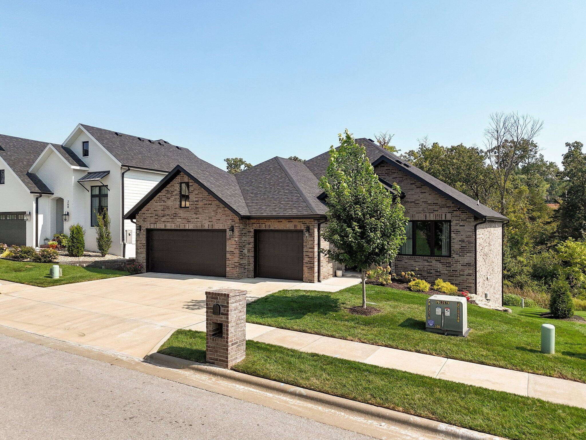 Springfield, MO 65802,264 S Hickory Hills BLVD
