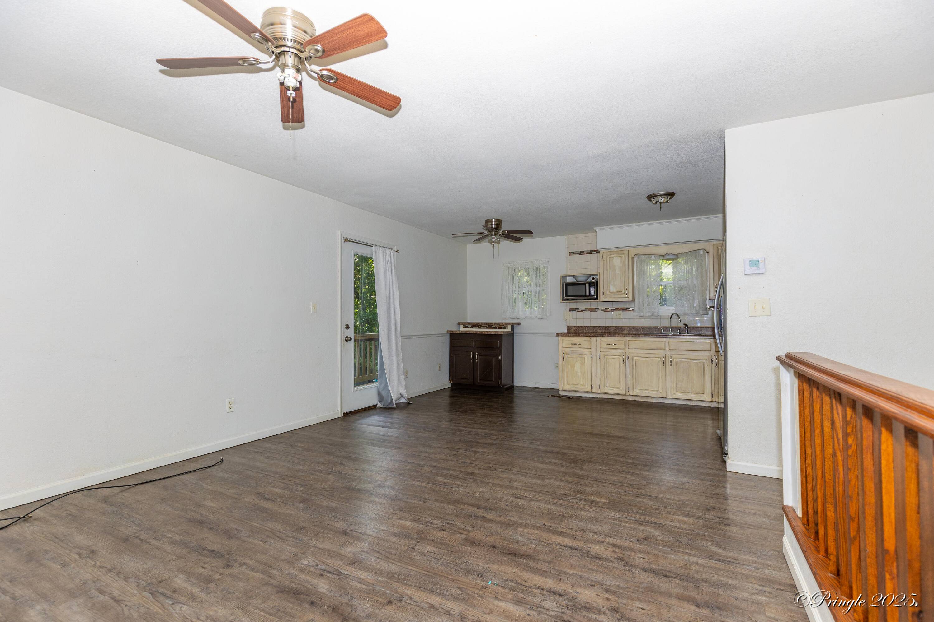 Mountain View, MO 65548,916 Kansas Street