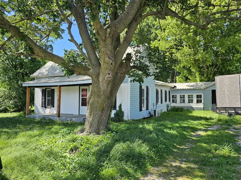 309 E Carnes ST, Wheaton, MO 64874