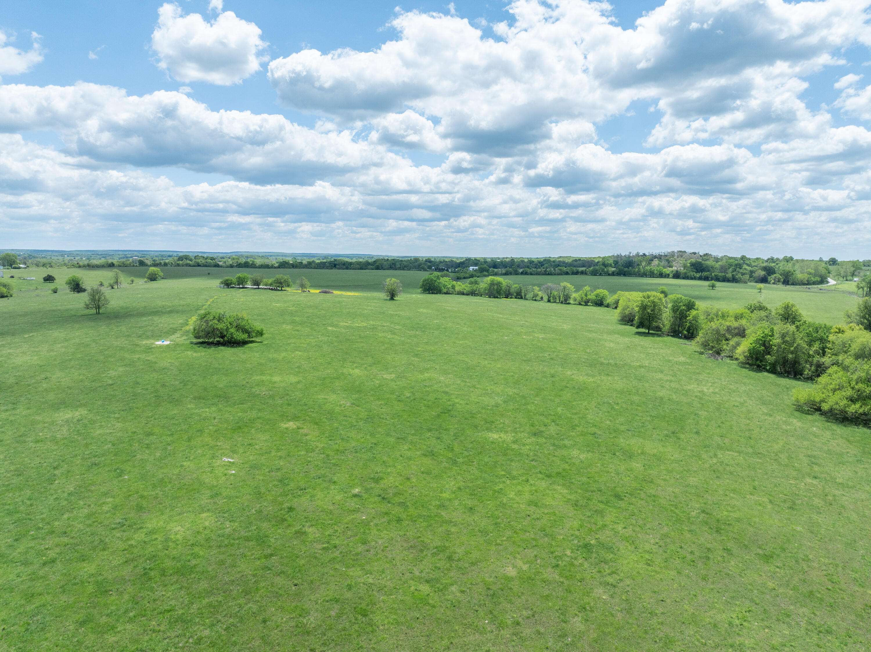 Humansville, MO 65674,000 Highway M