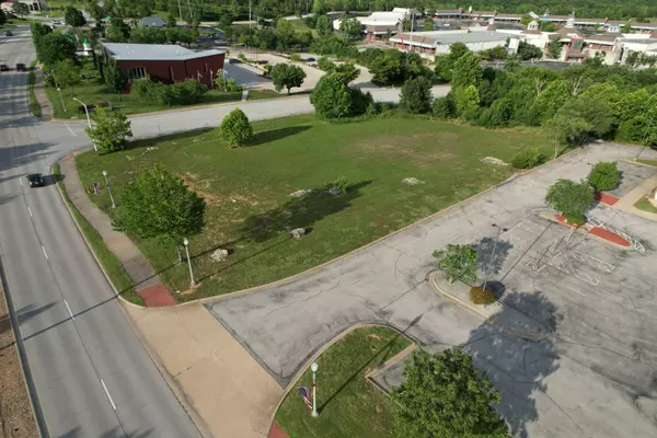 3500 Gretna RD, Branson, MO 65616