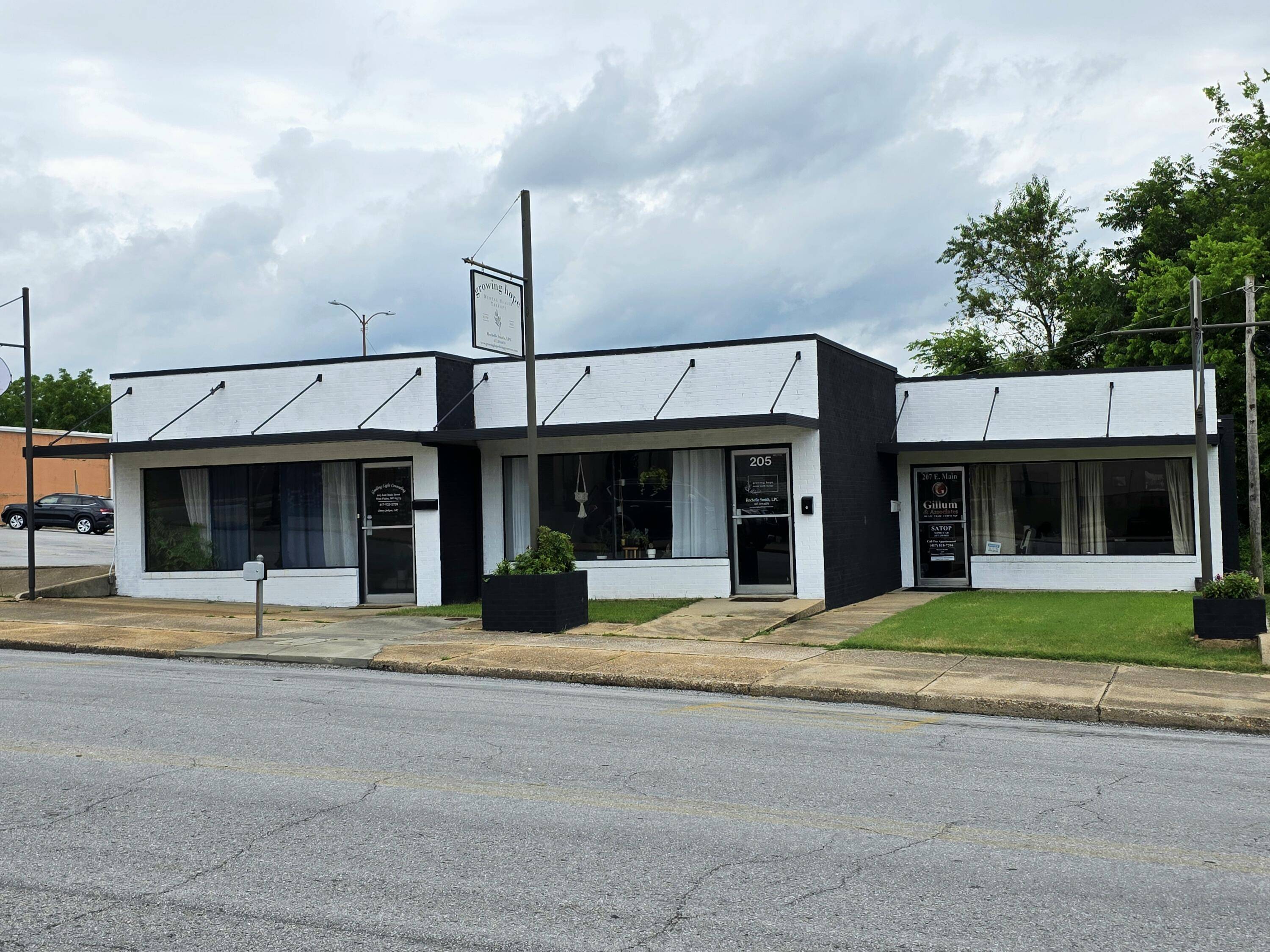 205 E Main ST, West Plains, MO 65775