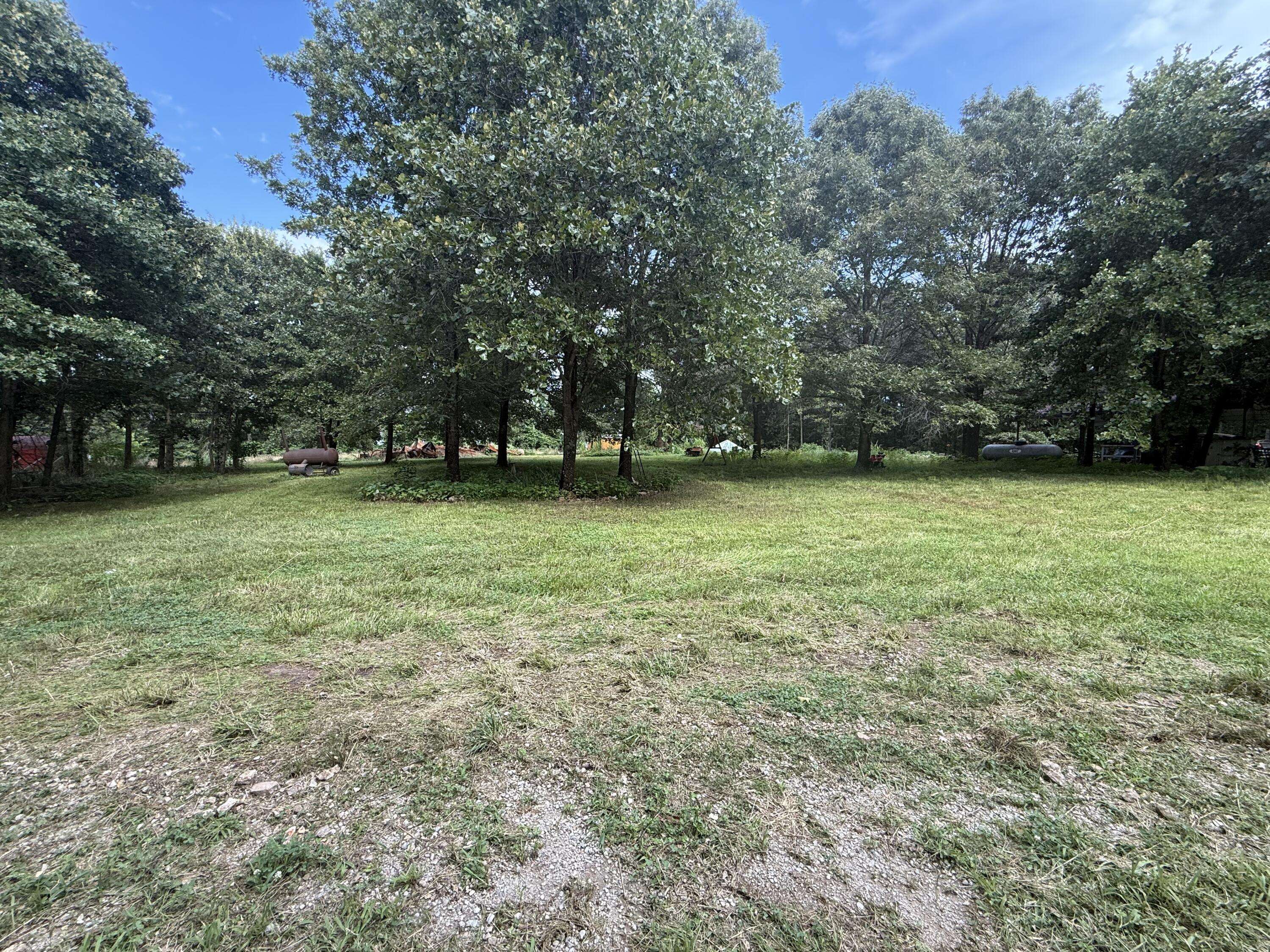Thayer, MO 65791,196 Private Road 373-4